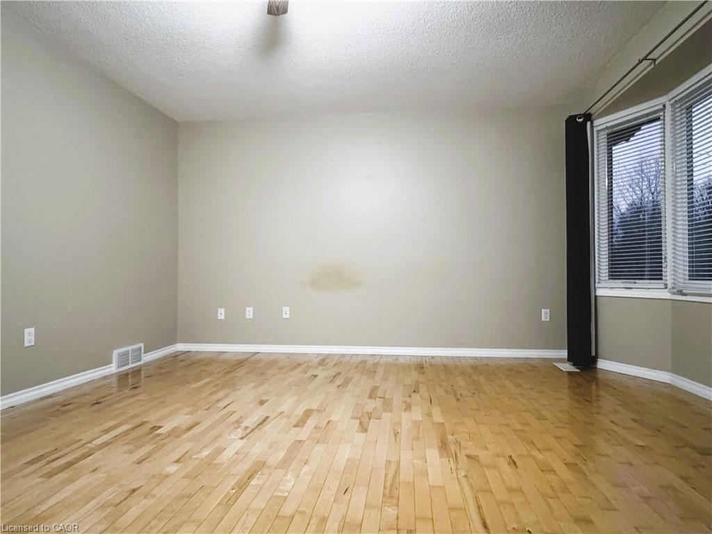 20 Daybreak Drive, London, ON - Indoor Photo Showing Other Room