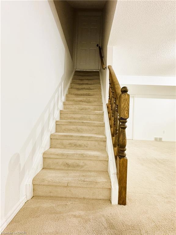 20 Daybreak Drive, London, ON - Indoor Photo Showing Other Room