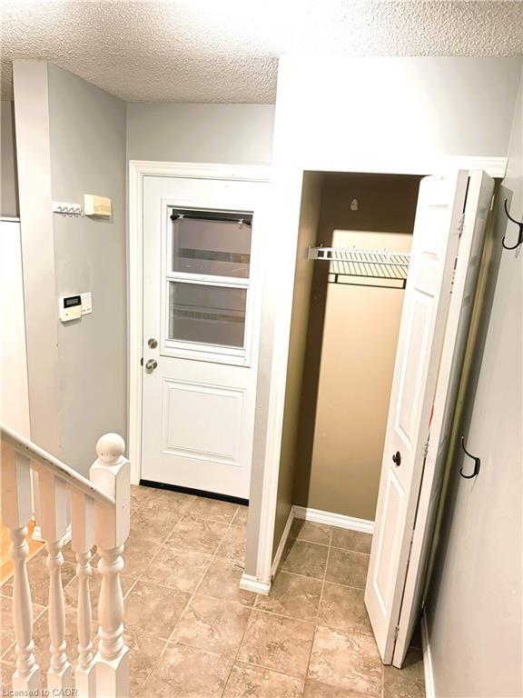 20 Daybreak Drive, London, ON - Indoor Photo Showing Other Room