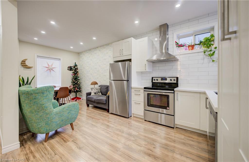 12 Baker Street, Hamilton, ON - Indoor Photo Showing Kitchen With Stainless Steel Kitchen