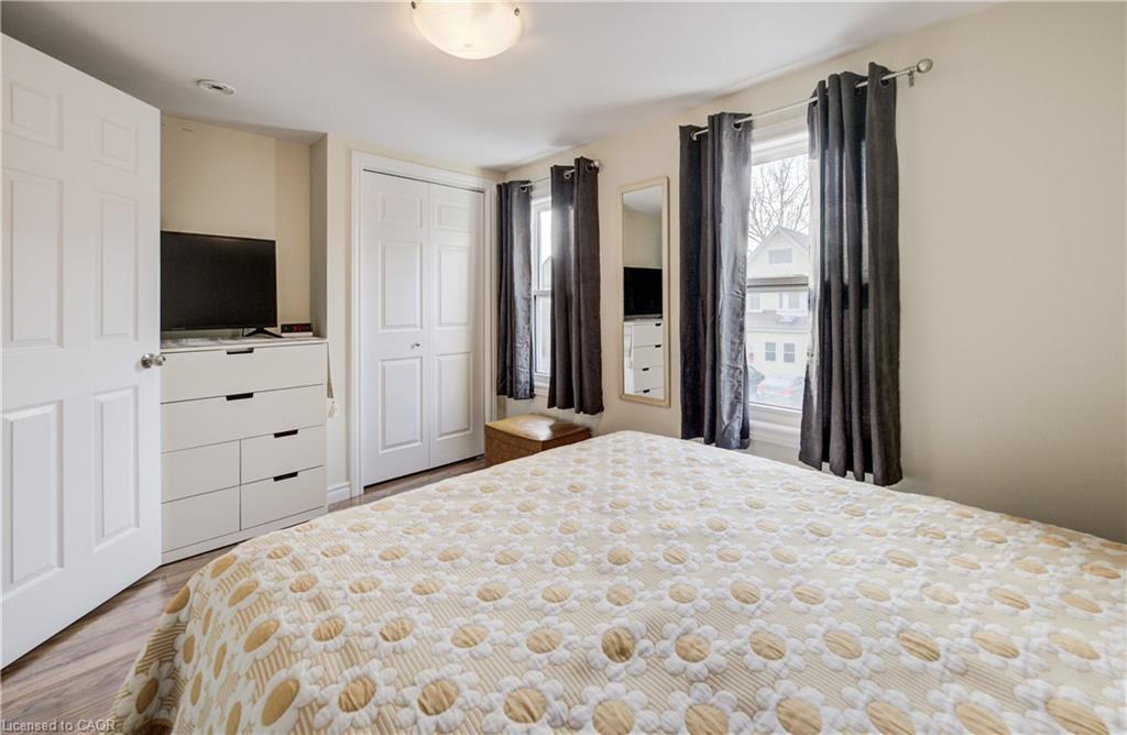 12 Baker Street, Hamilton, ON - Indoor Photo Showing Bedroom
