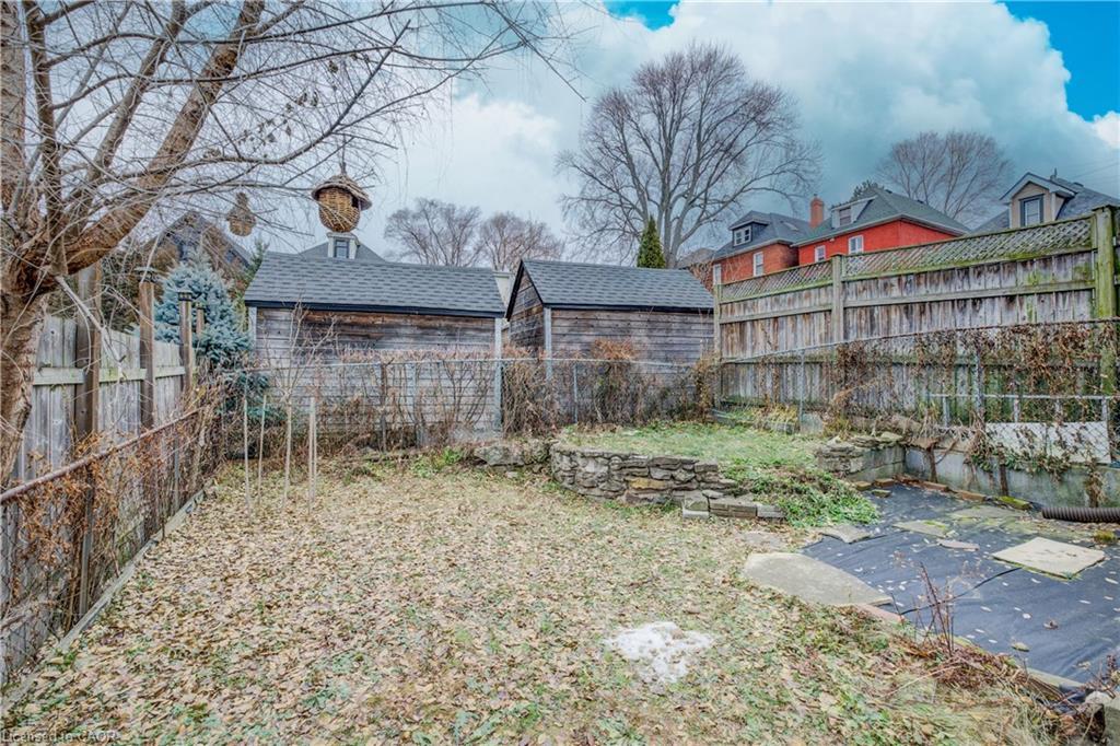 12 Baker Street, Hamilton, ON - Outdoor