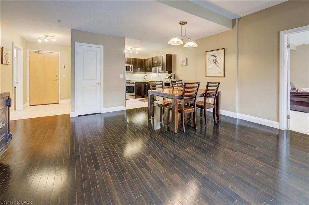 105-165 Duke Street E, Kitchener, ON - Indoor Photo Showing Dining Room