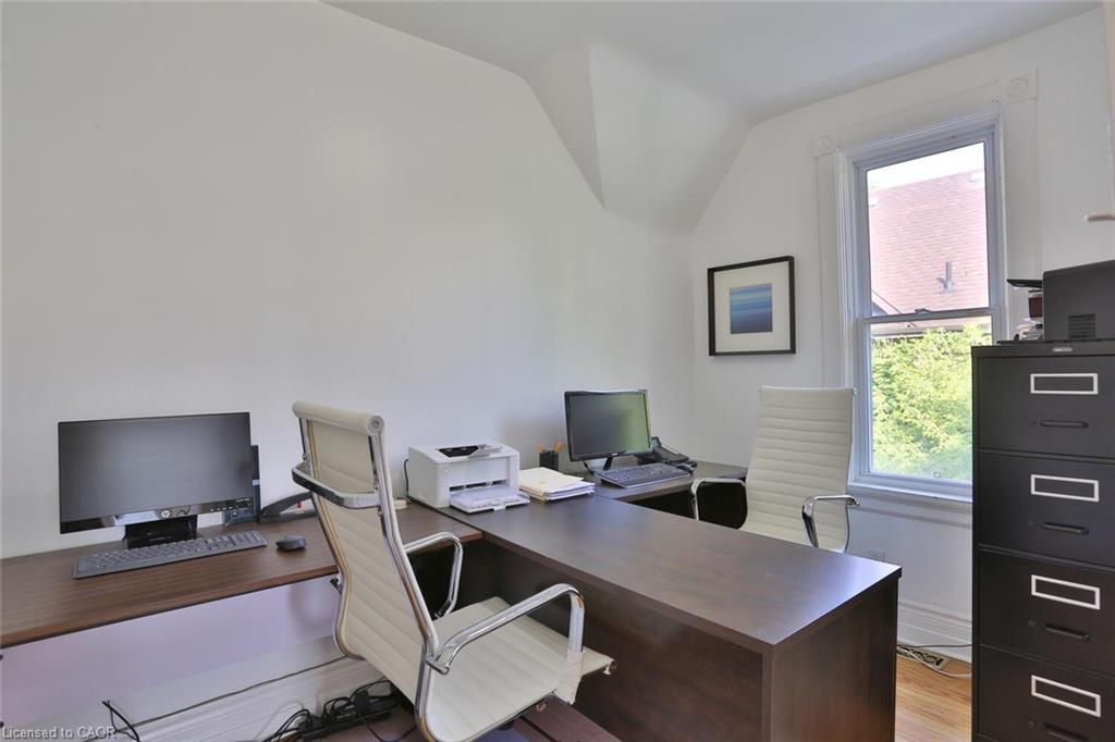 127 Duke Street E, Kitchener, ON