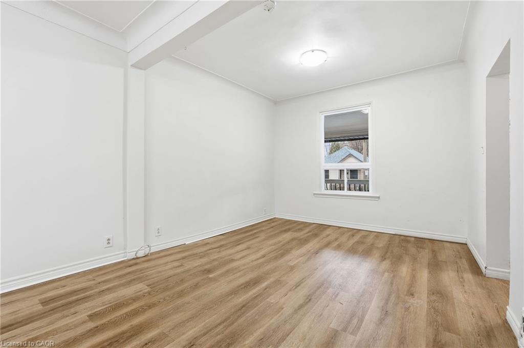 39 Burlington Street E, Hamilton, ON - Indoor Photo Showing Other Room