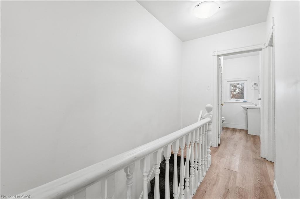 39 Burlington Street E, Hamilton, ON - Indoor Photo Showing Other Room