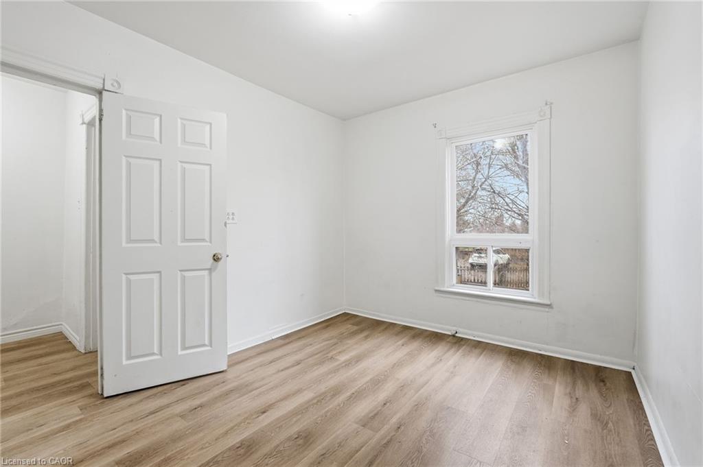 39 Burlington Street E, Hamilton, ON - Indoor Photo Showing Other Room