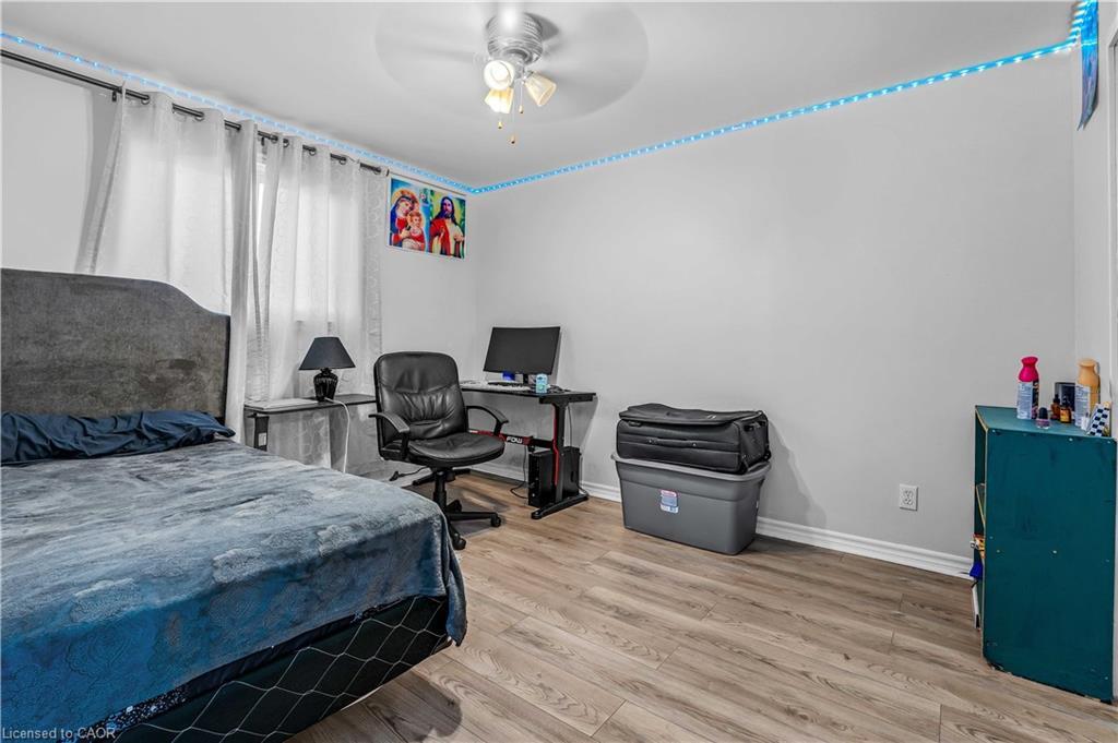 41 Alma Street N, Guelph, ON - Indoor Photo Showing Bedroom