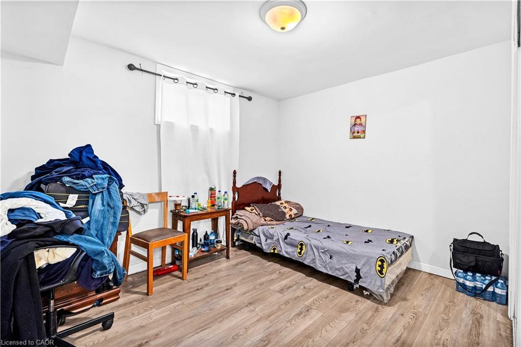 41 Alma Street N, Guelph, ON - Indoor Photo Showing Bedroom