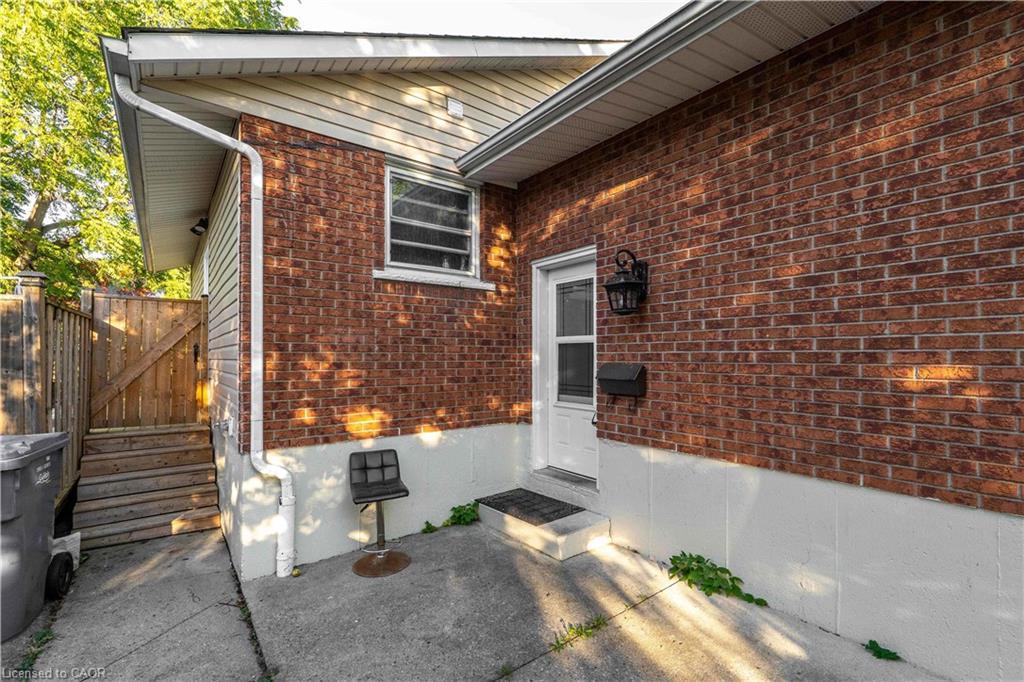 41 Alma Street N, Guelph, ON - Outdoor With Exterior