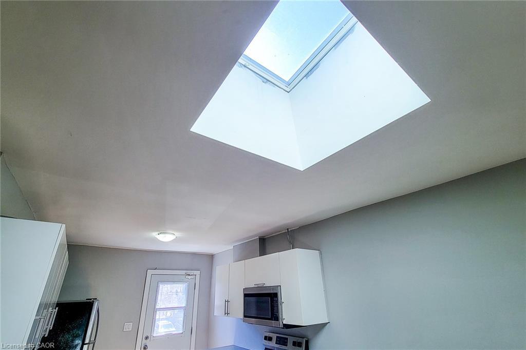 A-308 Barton Street E, Hamilton, ON - Indoor