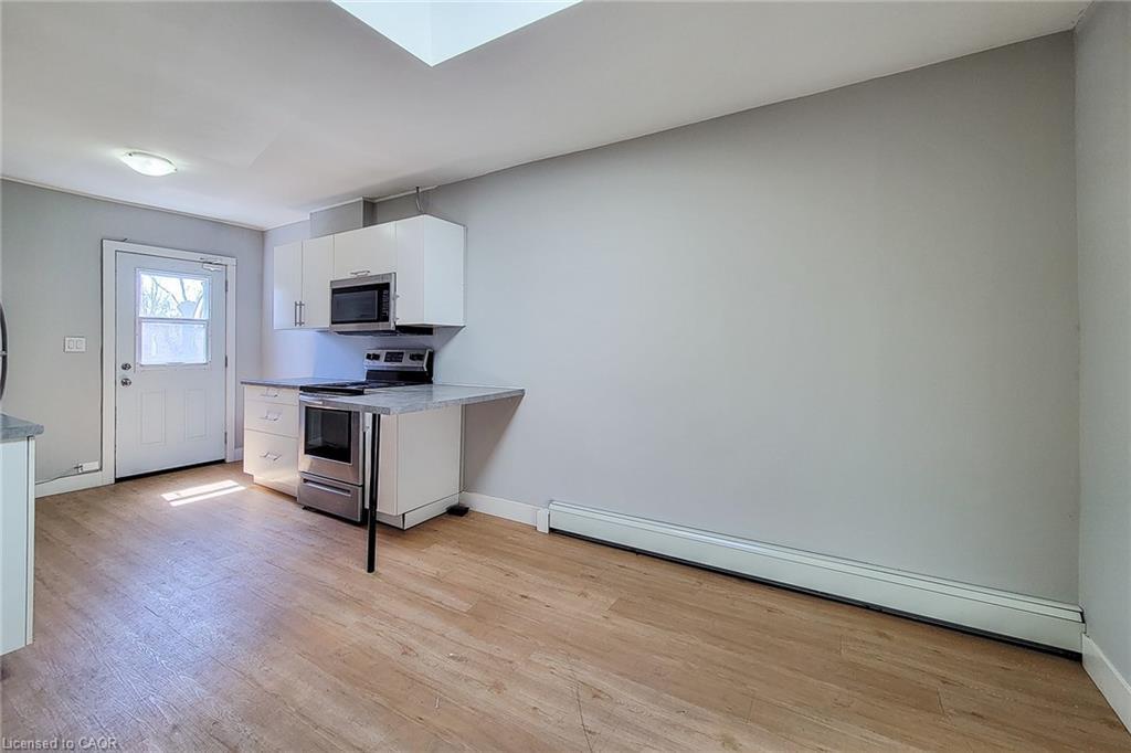 A-308 Barton Street E, Hamilton, ON - Indoor Photo Showing Kitchen