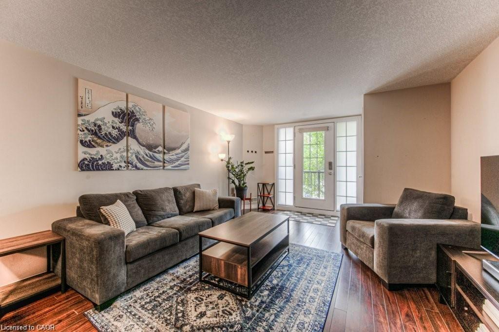 F-240 Rachel Crescent, Kitchener, ON - Indoor Photo Showing Living Room