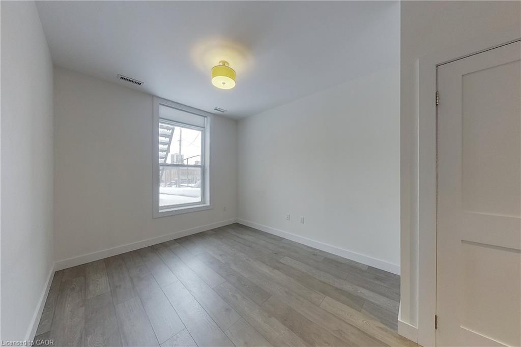 30 Main Street, Cambridge, ON