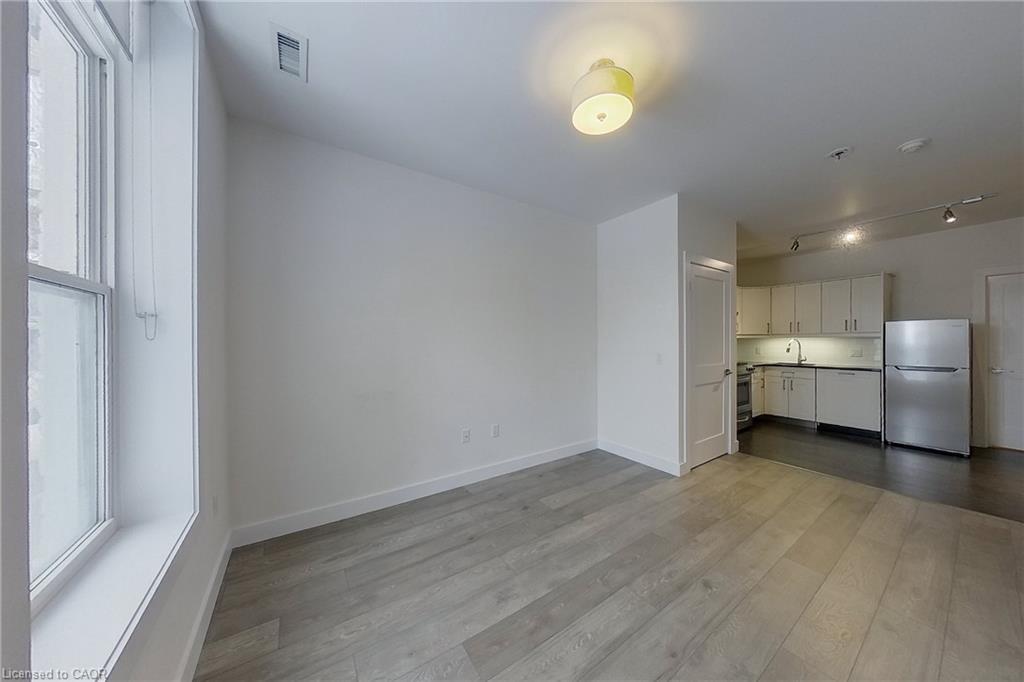 30 Main Street, Cambridge, ON