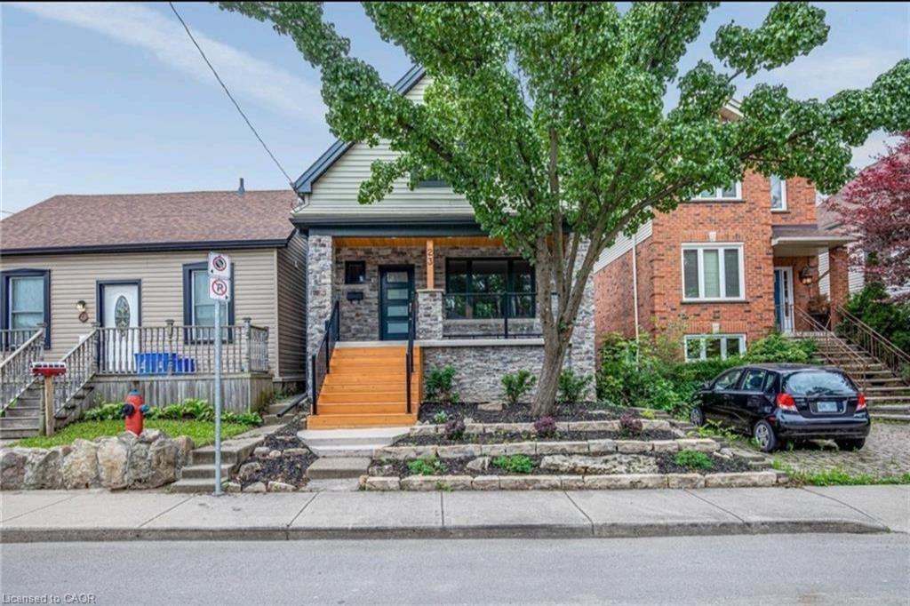 23 Melbourne Street, Hamilton, ON - Outdoor With Facade