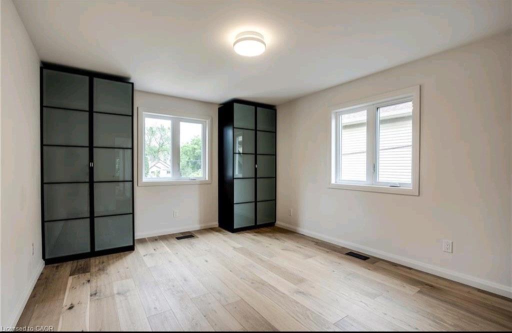 23 Melbourne Street, Hamilton, ON - Indoor Photo Showing Other Room