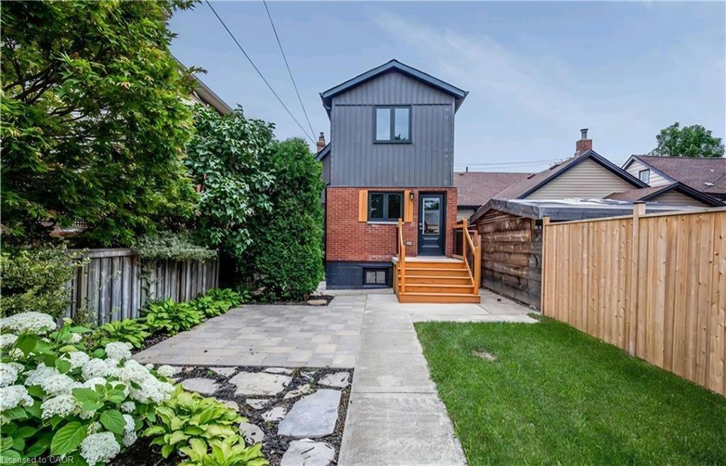 23 Melbourne Street, Hamilton, ON - Outdoor