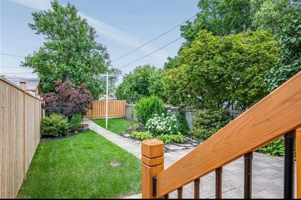 23 Melbourne Street, Hamilton, ON - Outdoor