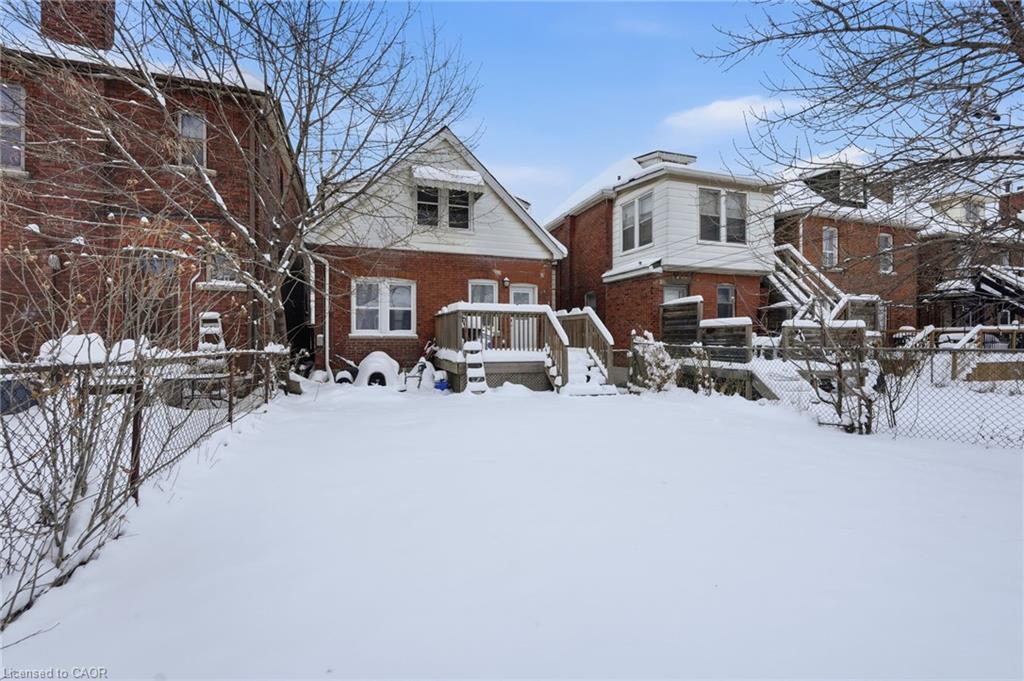 34 Balsam Avenue N, Hamilton, ON - Outdoor
