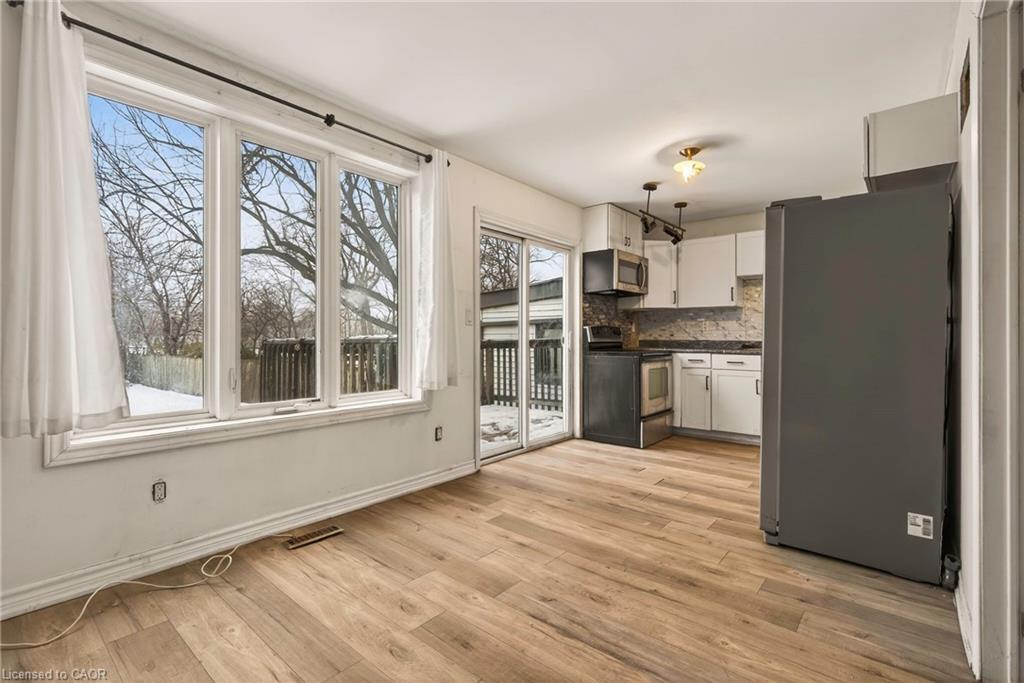 218 East 8Th Street, Hamilton, ON - Indoor Photo Showing Other Room