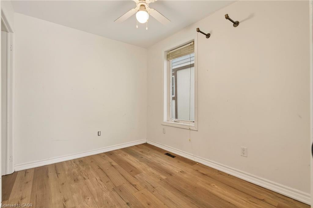 218 East 8Th Street, Hamilton, ON - Indoor Photo Showing Other Room