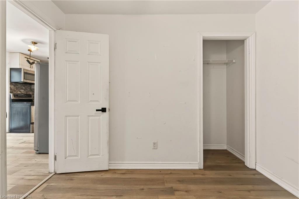 218 East 8Th Street, Hamilton, ON - Indoor Photo Showing Other Room