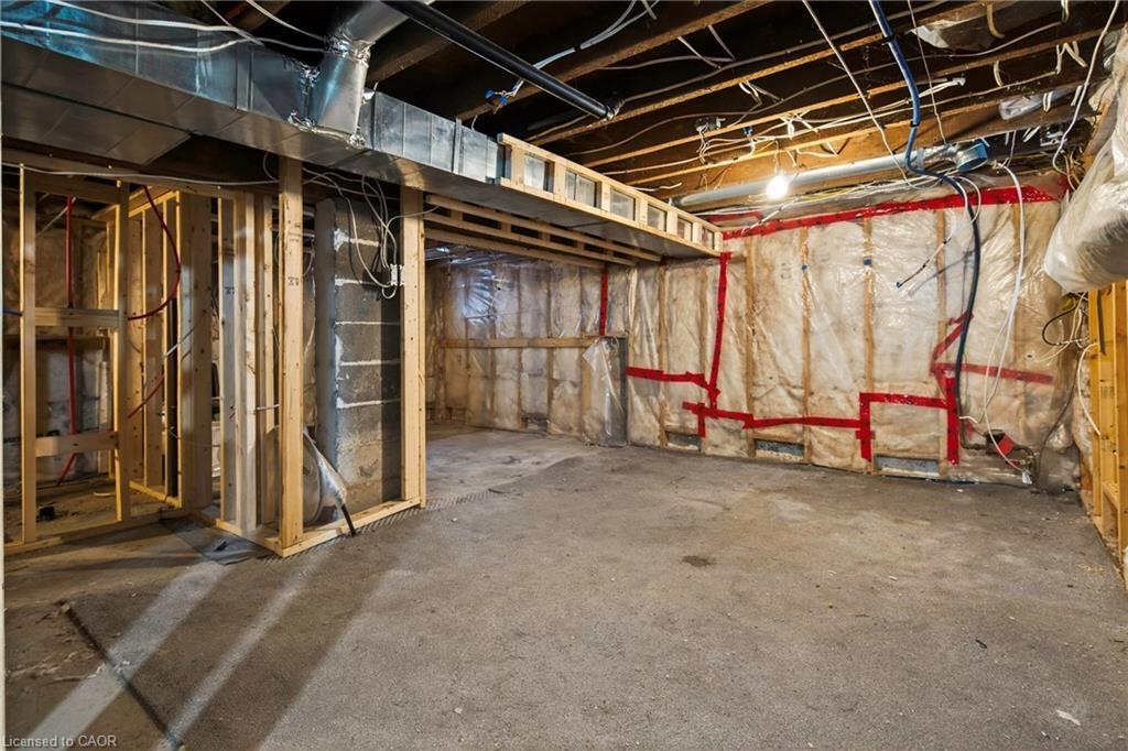 218 East 8Th Street, Hamilton, ON - Indoor Photo Showing Basement