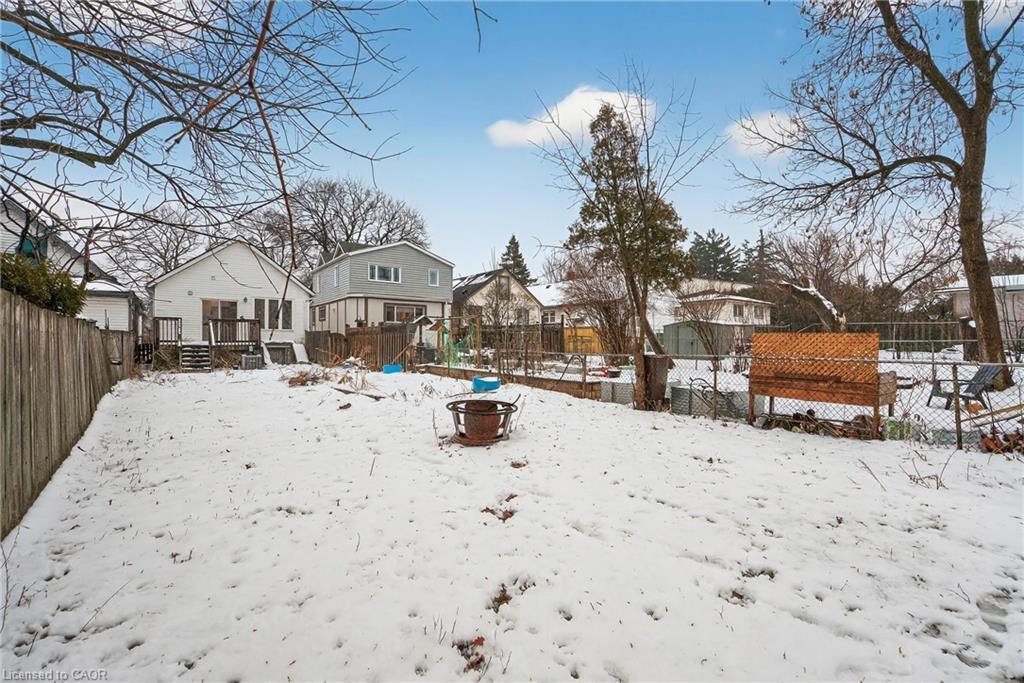 218 East 8Th Street, Hamilton, ON - Outdoor