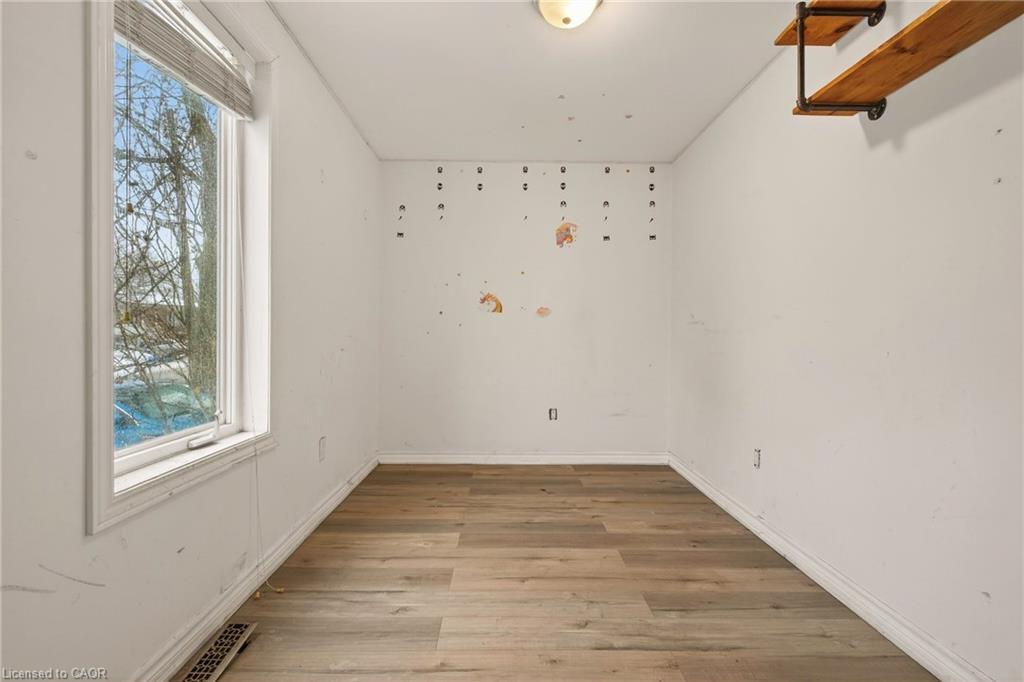 218 East 8Th Street, Hamilton, ON - Indoor Photo Showing Other Room