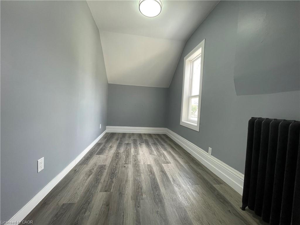 49 Madison Avenue N, Kitchener, ON - Indoor Photo Showing Other Room