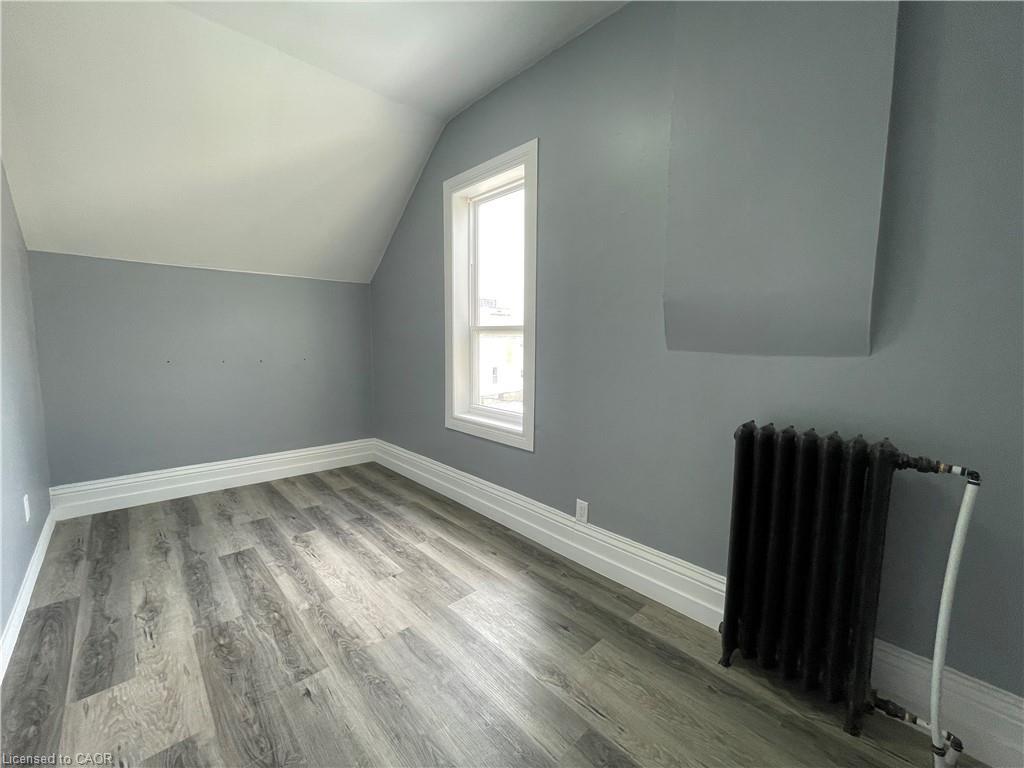 49 Madison Avenue N, Kitchener, ON - Indoor Photo Showing Other Room