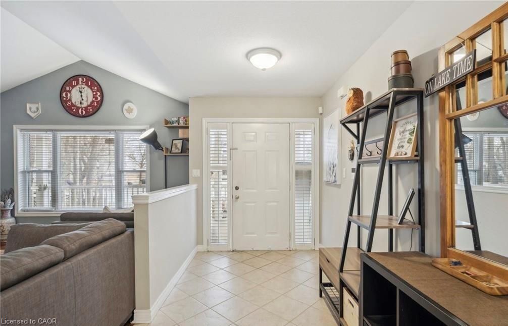 996 Beach Boulevard, Hamilton, ON - Indoor Photo Showing Other Room