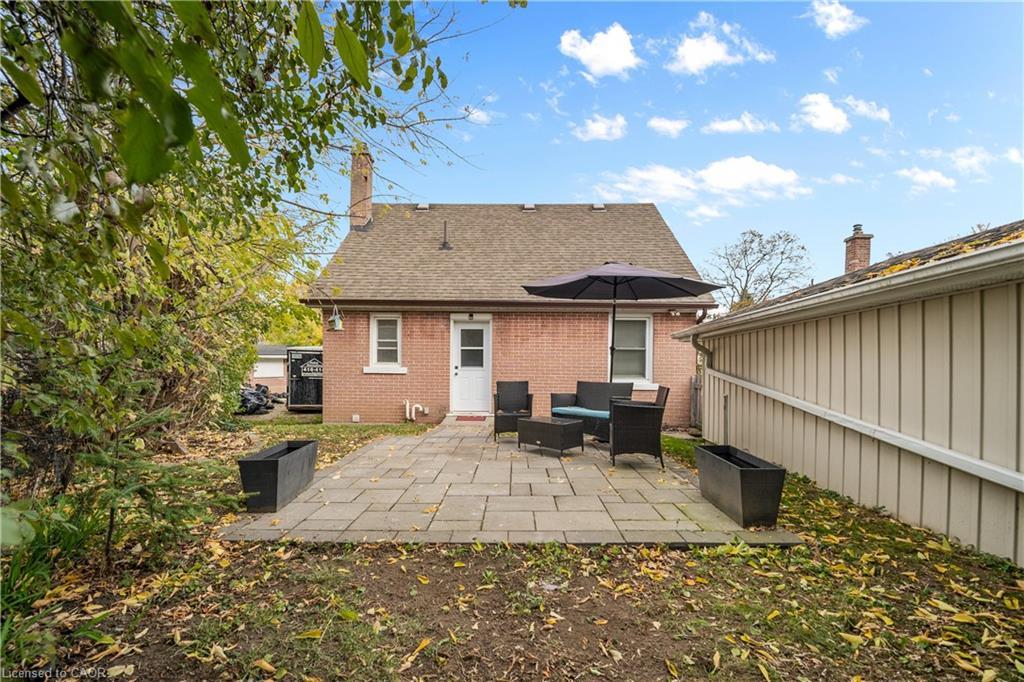 541 Courtland Avenue E, Kitchener, ON - Outdoor