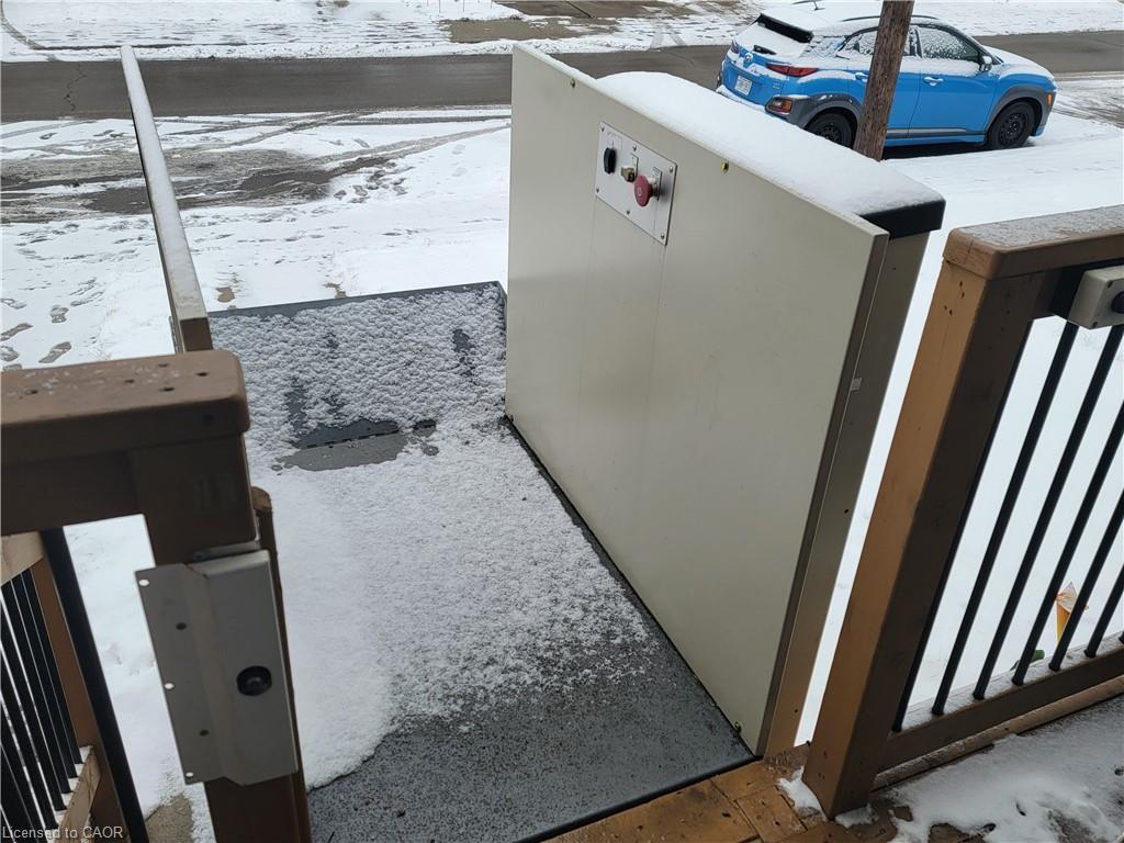 6 Cluny Avenue, Hamilton, ON - Outdoor