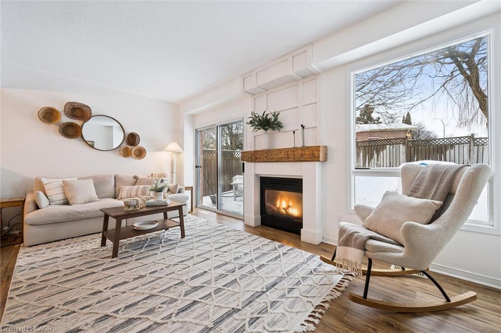 4 Northmanor Crescent, Kitchener, ON - Indoor Photo Showing Living Room With Fireplace
