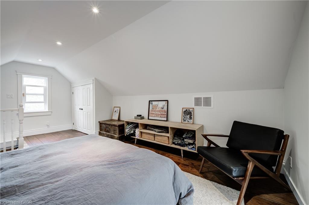 97 Gladstone Avenue, Hamilton, ON - Indoor Photo Showing Other Room