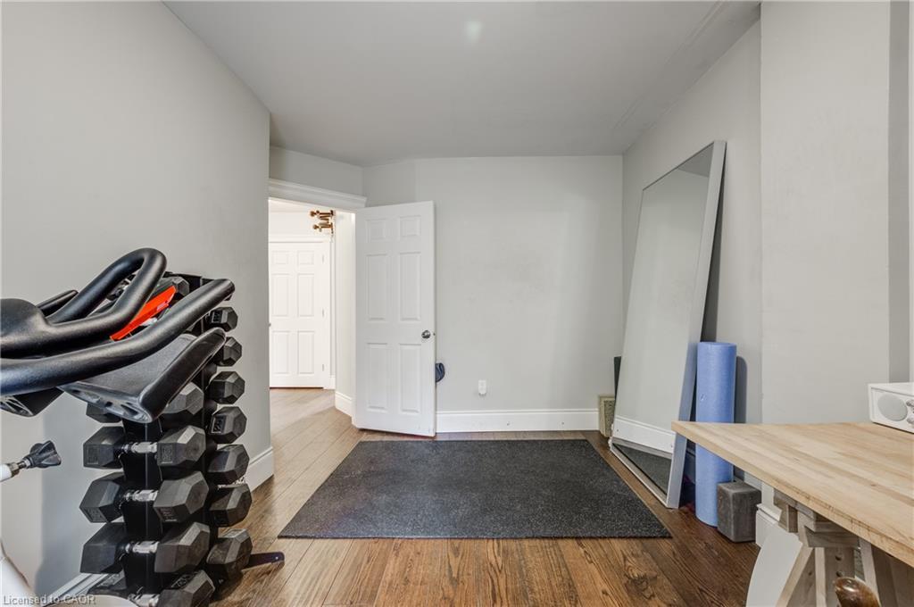 97 Gladstone Avenue, Hamilton, ON - Indoor Photo Showing Other Room
