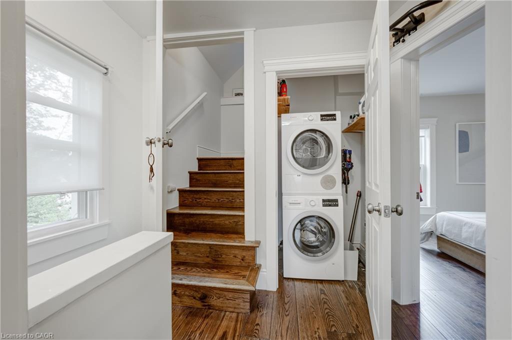 97 Gladstone Avenue, Hamilton, ON - Indoor Photo Showing Laundry Room