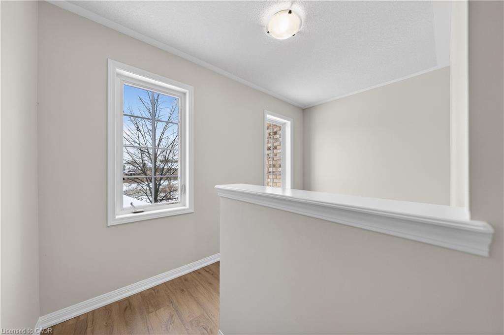 19 Blackbird Circle, Cambridge, ON - Indoor Photo Showing Other Room