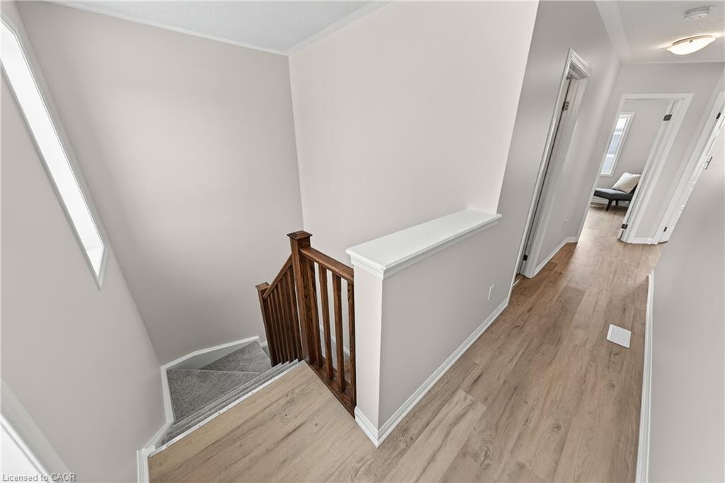 19 Blackbird Circle, Cambridge, ON - Indoor Photo Showing Other Room