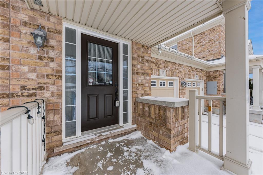 19 Blackbird Circle, Cambridge, ON - Outdoor With Exterior