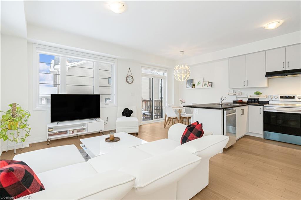 60 Granville Crescent, Haldimand, ON - Indoor