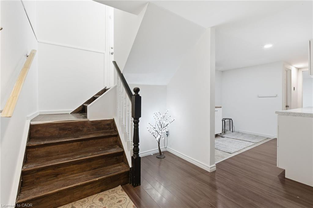 352 East 28Th Street, Hamilton, ON - Indoor Photo Showing Other Room