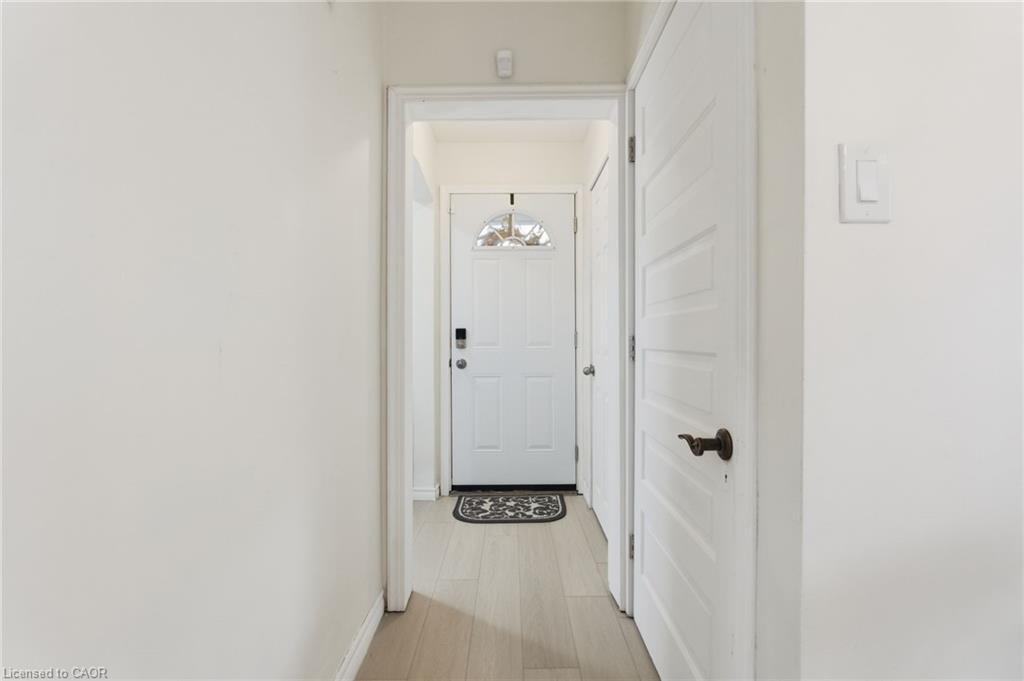 352 East 28Th Street, Hamilton, ON - Indoor Photo Showing Other Room
