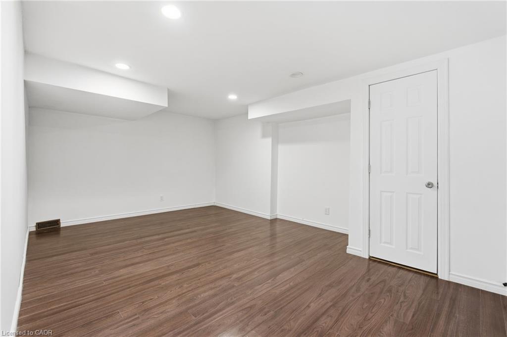 352 East 28Th Street, Hamilton, ON - Indoor Photo Showing Other Room