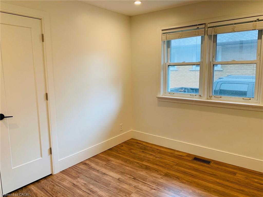 204 West 19Th Street, Hamilton, ON - Indoor Photo Showing Other Room