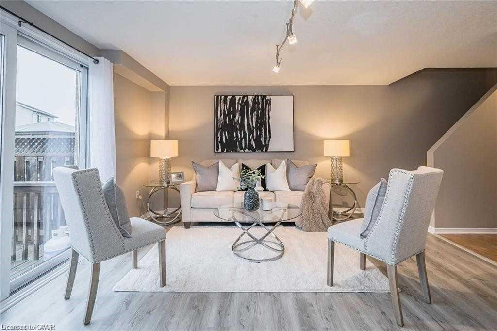 27 Max Becker Drive, Kitchener, ON - Indoor Photo Showing Living Room