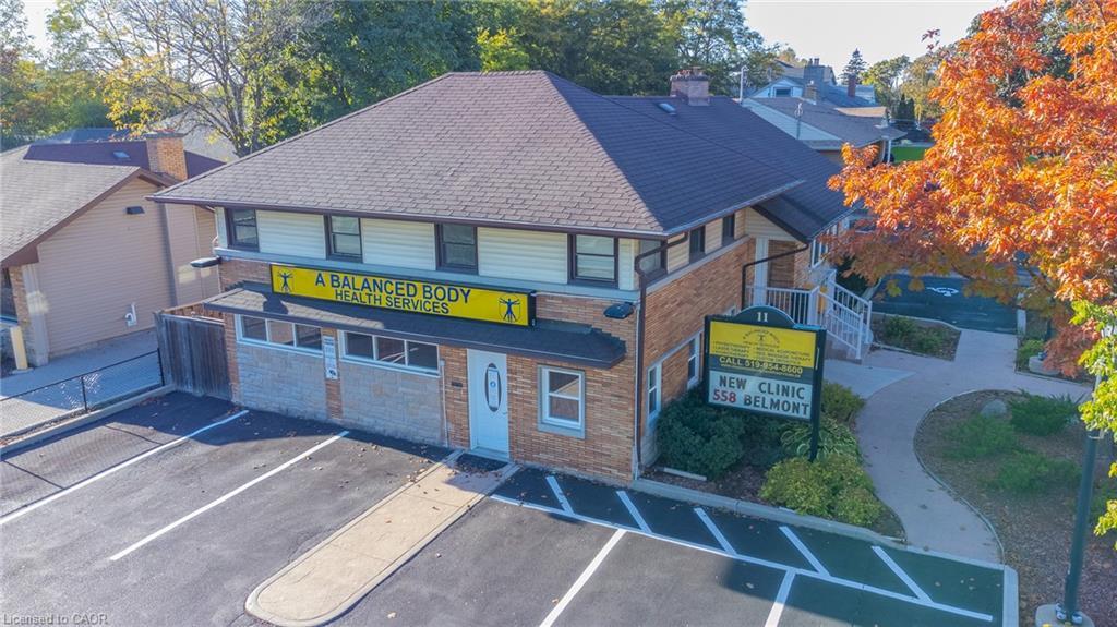 11 Belmont Avenue W, Kitchener, ON - Outdoor