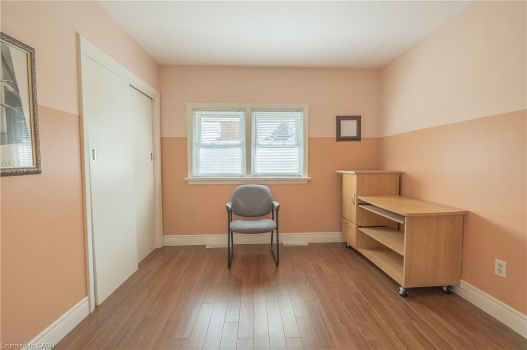 11 Belmont Avenue W, Kitchener, ON - Indoor